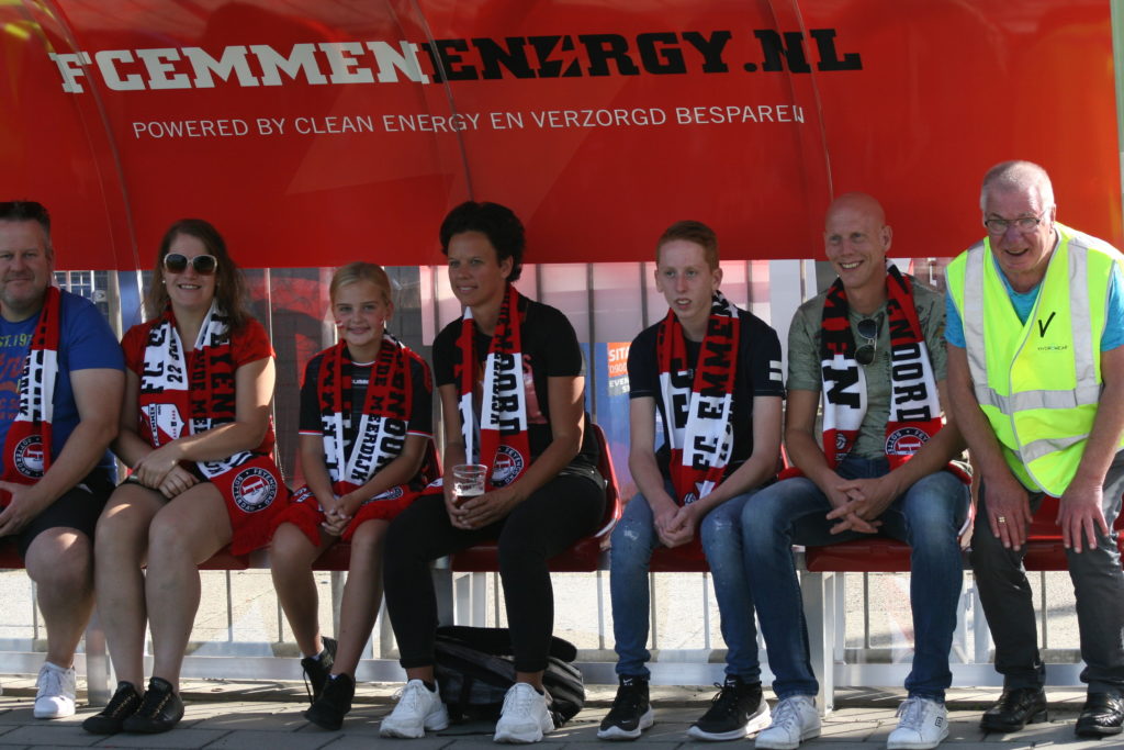 Ook in de VIP Dug-Out van FC Emmen Energy tevreden gezichten
